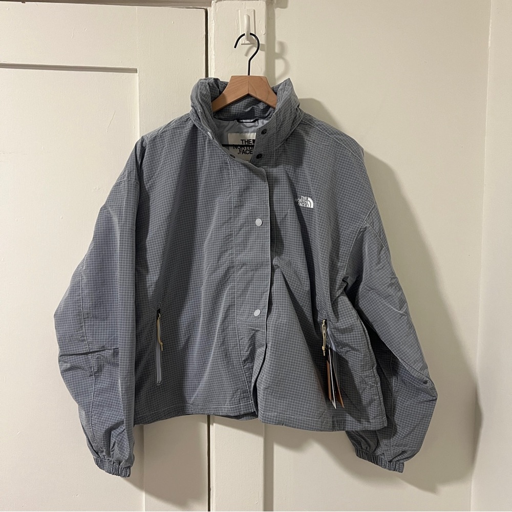 The Northface Womens large gray wind breaker jacket